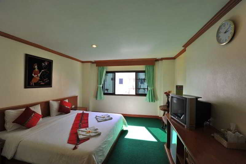 Pl Guesthouse Patong Exterior photo