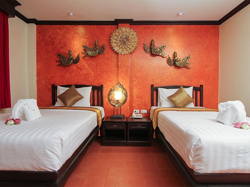 Pl Guesthouse Patong Exterior photo