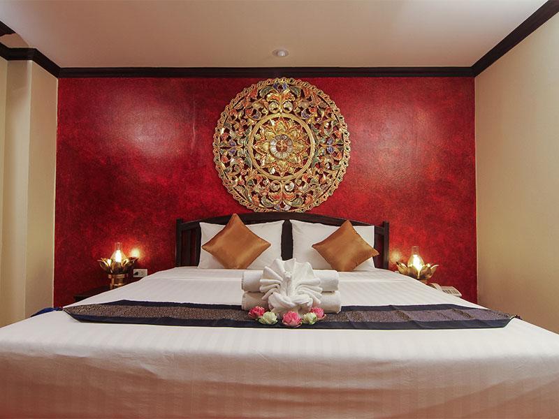Pl Guesthouse Patong Exterior photo